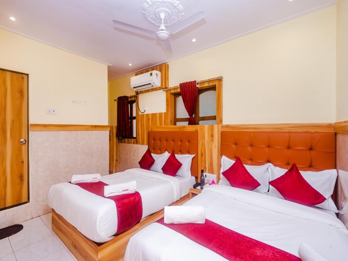 Aman Hotel Near Cst Мумбай Екстериор снимка